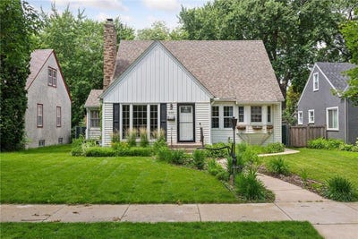 /international/us/4145-zenith-avenue-n-robbinsdale-mn-110108567449/