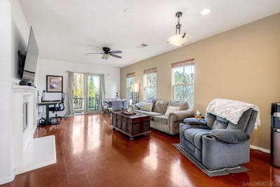 /international/us/2674-escala-circle-san-diego-ca-110105398187/