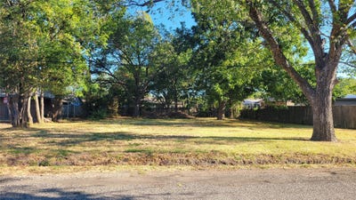 /international/us/1902-sycamore-street-commerce-tx-110120466319/