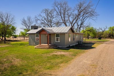 /international/us/17301-n-us-hwy-277-quemado-tx-110106717696/