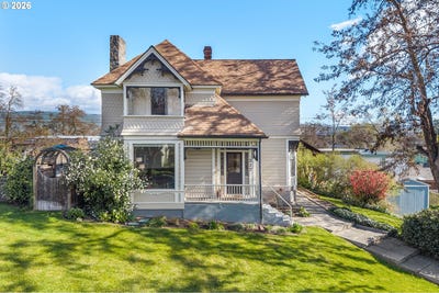 /international/us/217-w-8th-st-thedalles-or-110106933584/