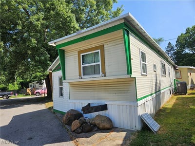 /international/us/2305-e-waterloo-road-unit-17-akron-oh-110101146596/