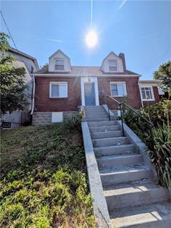 /international/us/1421-meadow-street-mckeesport-pa-110101135967/