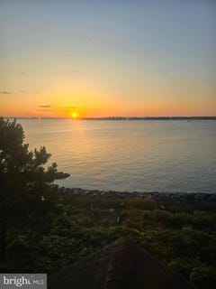 /international/us/426-narrows-pointe-drive-grasonville-md-110101459962/