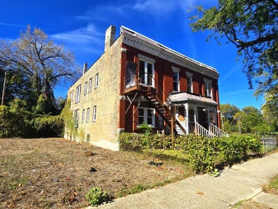 /international/us/6814-s-parnell-avenue-chicago-il-110101040548/