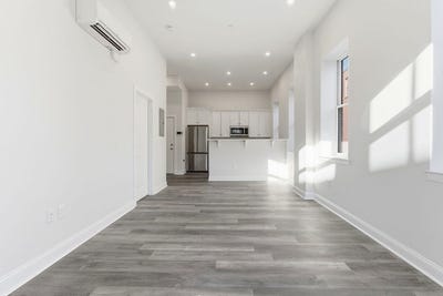 /international/us/19-25-essex-haverhill-ma-110107783328/
