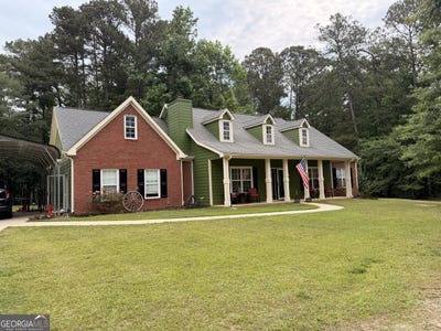/international/us/8590-kencrest-drive-winston-ga-110108300884/