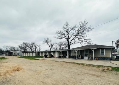 /international/us/617-n-7th-street-sulphur-springs-tx-110100702853/