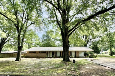 /international/us/305-n-heard-street-senatobia-ms-110100653854/?lang=zh-tw