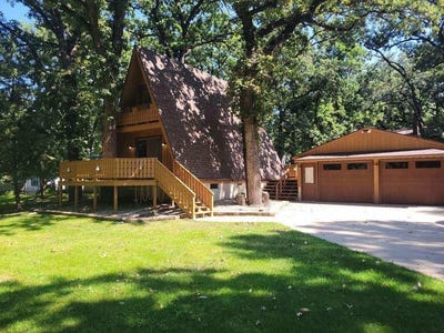 /international/us/2202-iowa-avenue-wahpeton-ia-110101522944/?lang=en