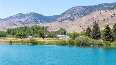 /international/us/239-drummond-frontage-road-drummond-mt-110100317461/