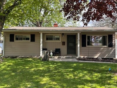 /international/us/425-juniper-drive-davison-mi-110107858610/