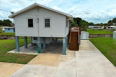 /international/us/1065-peach-lane-okeechobee-fl-110108736538/
