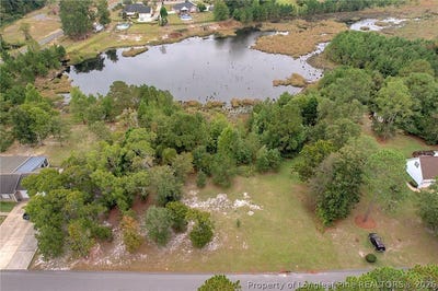 /international/us/8509-independence-drive-hope-mills-nc-110120485736/