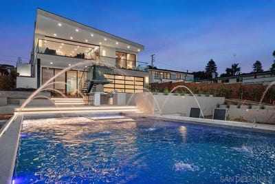 /international/us/147-s-rios-solana-beach-ca-110100975443/
