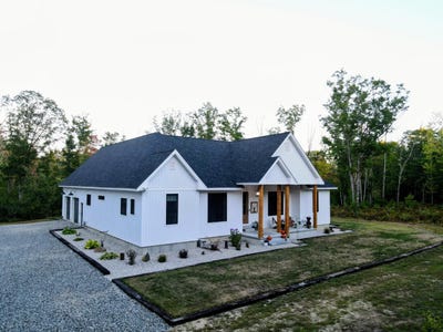 /international/us/96-ledgewood-lane-brownfield-me-110101937311/
