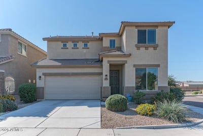 /international/us/4715-w-gelding-drive-glendale-az-110120458198/