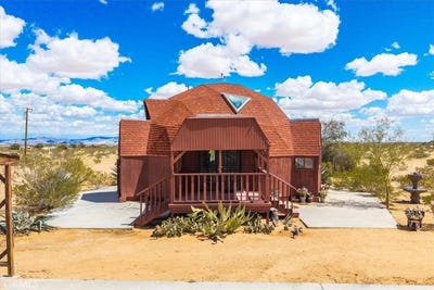 /international/us/951-n-kuna-avenue-landers-ca-110098520048/