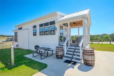 /international/us/5386-ranch-road-1376-fredericksburg-tx-110100511850/