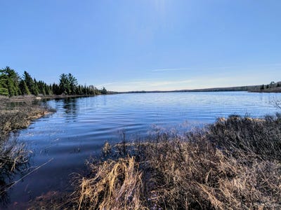 /international/us/8-acres-e-cable-lake-road-amasa-mi-110107665672/