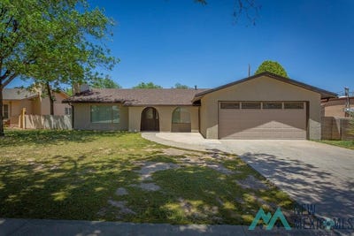 /international/us/703-berkeley-drive-roswell-nm-110108177614/