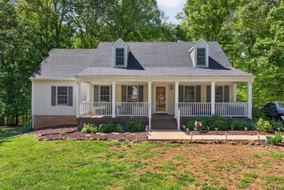 /international/us/261-blue-ridge-ln-amherst-va-110107938458/