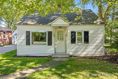 /international/us/2284-104th-avenue-zeeland-mi-110120426636/