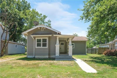 /international/us/208-e-park-street-pittsburg-ks-110100351341/