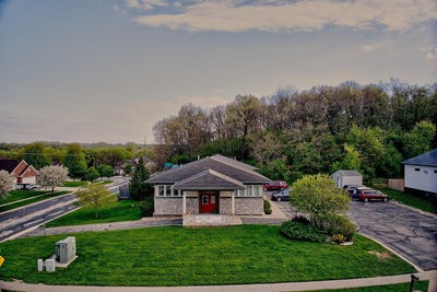 /international/us/400-progress-drive-cottage-grove-wi-110107582894/