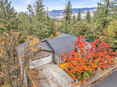/international/us/461-waterline-road-ashland-or-110106033696/