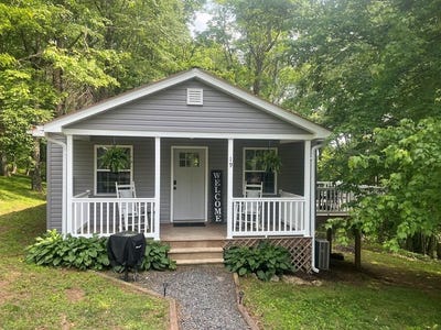 /international/us/19-county-top-ln-fancy-gap-va-110100250292/