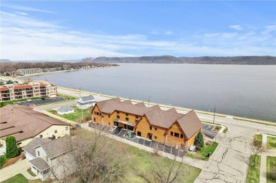/international/us/1301-n-lakeshore-dr-lake-city-mn-110107391903/