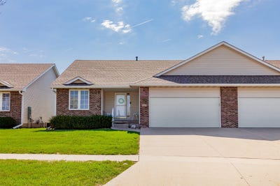 /international/us/842-lindsay-court-sw-altoona-ia-110107060501/