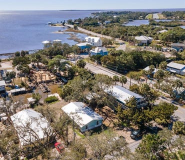 /international/us/1170-whiddon-avenue-cedar-key-fl-110107549057/