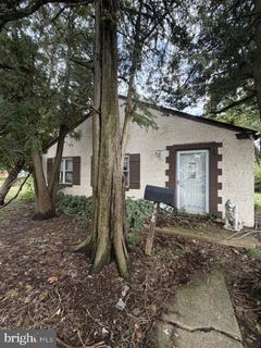 /international/us/428-howell-drive-historic-new-castle-de-110120538086/