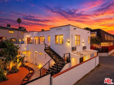 /international/us/1147-24th-st-santa-monica-ca-110120158452/