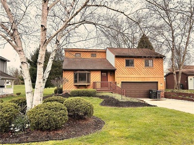 /international/us/7366-cromwell-drive-solon-oh-110098661346/