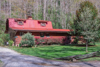 /international/us/4989-w-buffalo-road-robbinsville-nc-110098884114/