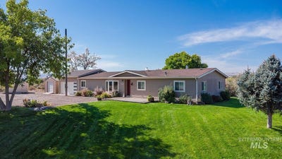 /international/us/14501-plum-road-caldwell-id-110120068122/