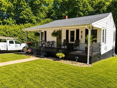 /international/us/158-wisconsin-avenue-elkin-nc-110108425292/