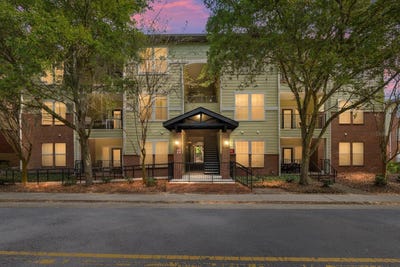 /international/us/1235-sw-9th-road-gainesville-fl-110106618539/