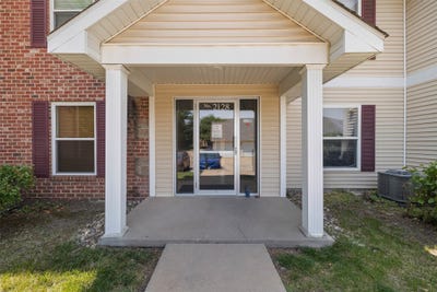 /international/us/2128-nw-156th-street-unit-31-clive-ia-110100251920/
