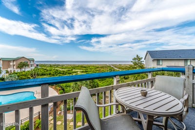 /international/us/6-n-harbor-drive-harbor-island-sc-110093802664/