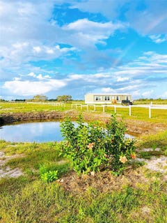 /international/us/20219-nw-248th-street-okeechobee-fl-110093464944/