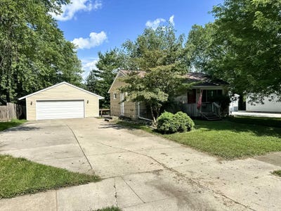 /international/us/424-hilltop-road-ames-ia-110100727182/