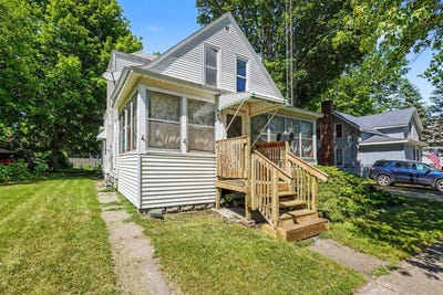 /international/us/238-4th-avenue-three-rivers-mi-110108501222/