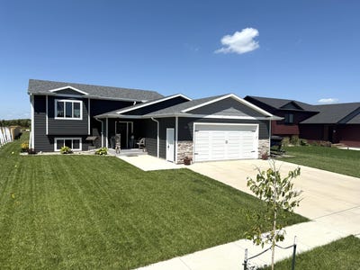 /international/us/1203-nano-nagle-avenue-aberdeen-sd-110100769544/
