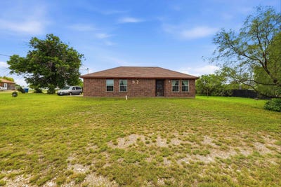 /international/us/920-mccall-street-eden-tx-110108584931/
