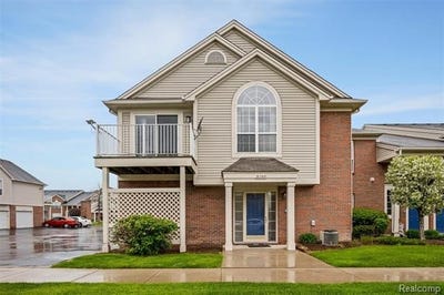 /international/us/51745-adler-park-drive-w-chesterfield-twp-mi-110107855859/