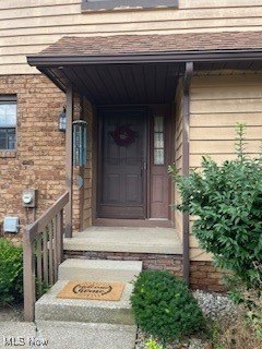 /international/us/2323-riverfront-parkway-cuyahoga-falls-oh-110100799354/